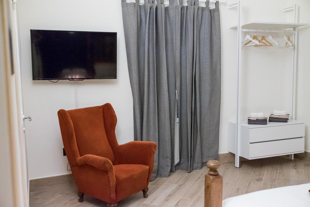 Viabasso11 Guest House Novi Ligure Bagian luar foto