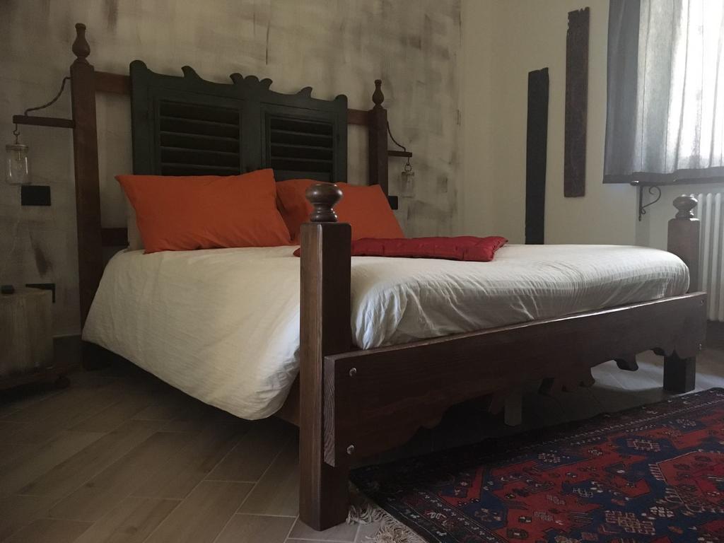 Viabasso11 Guest House Novi Ligure Bagian luar foto